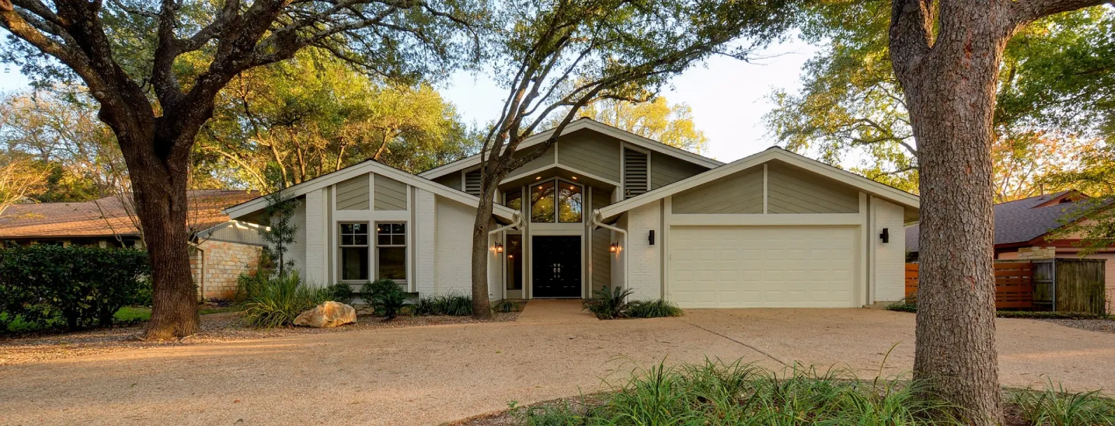 Deerfoot House Header